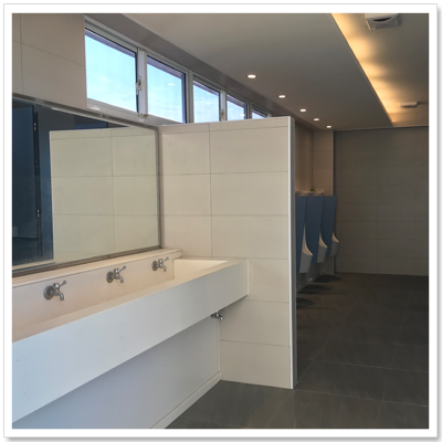 圖片：男洗手間